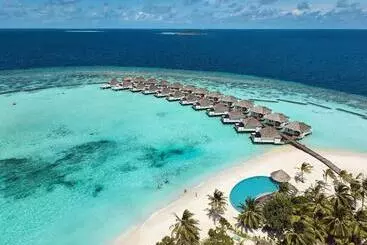 Vakarufalhi Island Resort & Spa