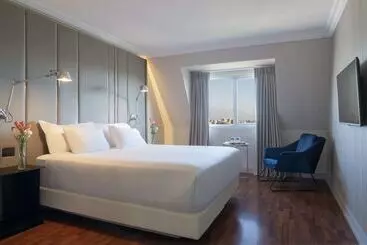 酒店 NH Ciudad De Santiago