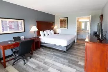 בית מלון כפרי Sunrise Inn Williamstown