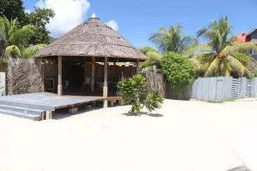 ホテル The Islander