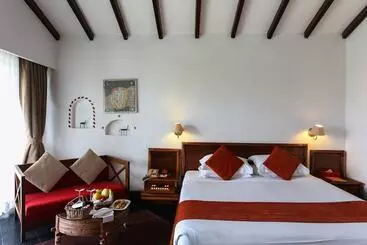 ホテル Shangri La Village Resort