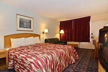 Отель Econo Lodge