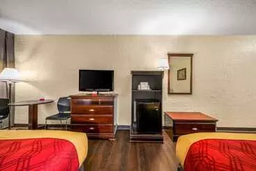 Отель Econo Lodge Corinth
