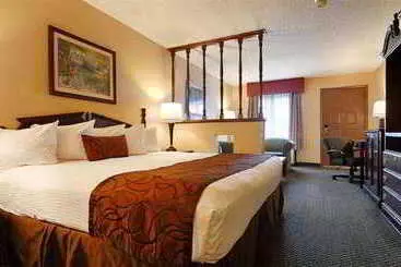 Surestay Plus Hotel By Best Western Greenwood