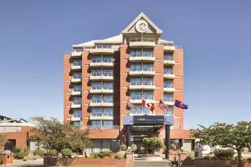 Coast Victoria Hotel & Marina By Apa