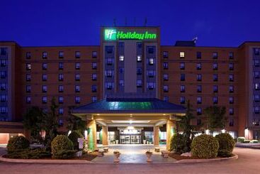 هتل Holiday Inn & Suites Windsor Ambassador Bridge By Ihg