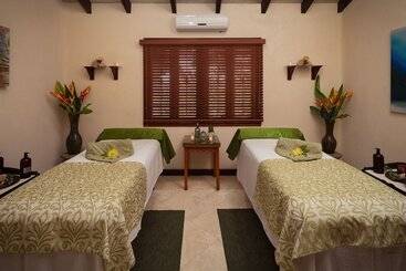 Sugar Cane Club Hotel & Spa