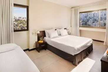 Haifa Tower Hotel   מלון מגדל חיפה