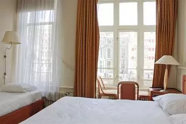 هتل The Waterfront