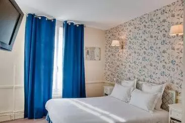 ホテル De La Motte Picquet