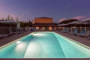 فندق Ibis Sisteron