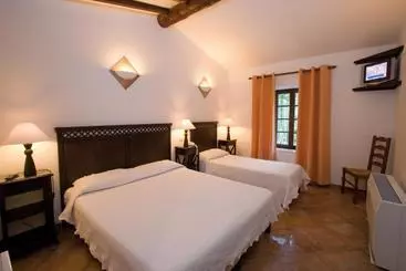 Hotel L'Enclos des Lauriers Roses