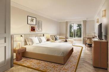 Intercontinental Hotels Chantilly Chateau Mont Royal, An Ihg