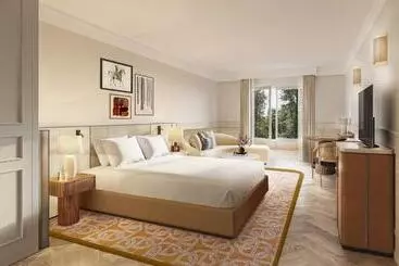 Intercontinental Hotels Chantilly Chateau Mont Royal, An Ihg