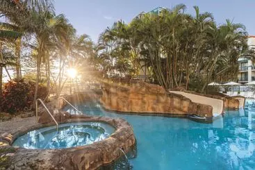 Апарт-отель Oaks Gold Coast Calypso Plaza Suites