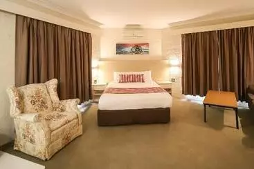 Hamilton S Queanbeyan Motel