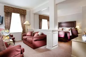 호텔 Macdonald Kilhey Court