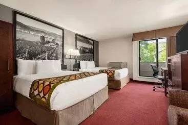 호텔 Quality Inn & Suites