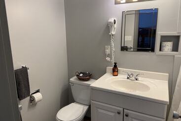 モーテル Monashee Lodge