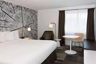 Coast Canmore Hotel & Conference Centre