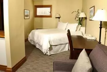 Hotel Kettle Creek Inn