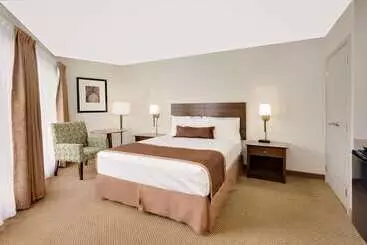 Hotelli Ramada By Wyndham Kamloops