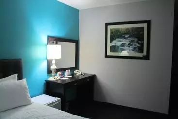 فندق Days Inn By Wyndham Sudbury & Conference Centre