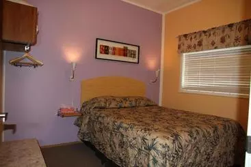 Hotel Waterfront Inn