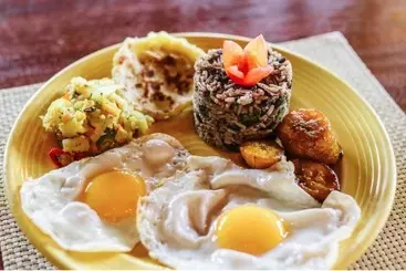 Villa Blanca Cloud Forest Hotel + Retreat