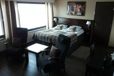 Kultahippu Hotel & Apartments