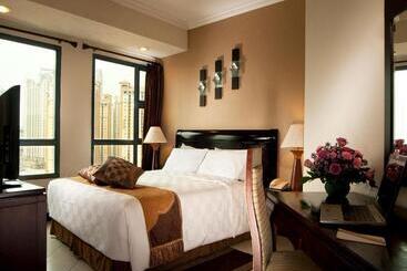 Hotel Grand Tropic Suites