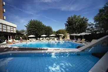 Hotel Color Alexandra Plaza Family