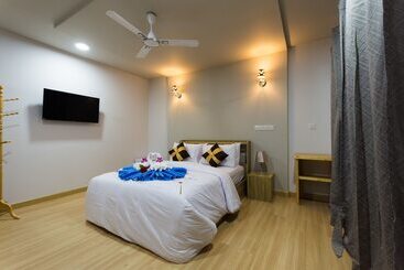 Ukulhas Villa Oceanview Hotel & Spa