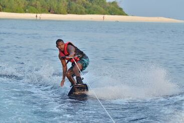 Ukulhas Villa Oceanview Hotel & Spa