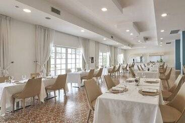 Grand Hotel Riviera   Cdshotels