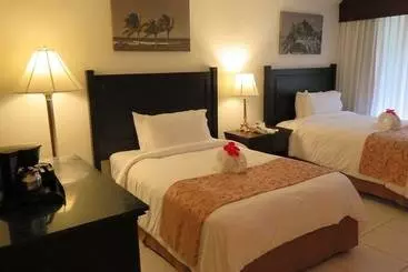 Jewel Runaway Bay Beach Resort & Waterpark