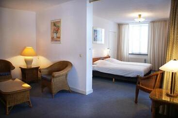 Fletcher Hotel La Ville Blanche