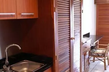 Le Stanley Hotel And Suites