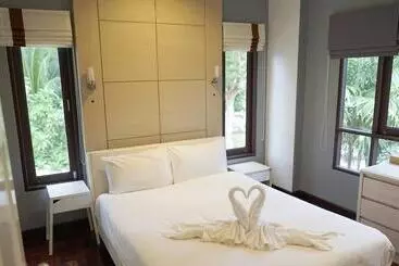 ツーリストアパートメント Villa Vela Krabi