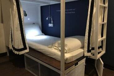 هتل Baobabed Hostel