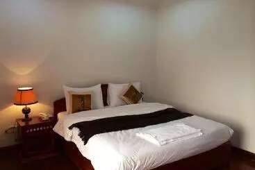 Hotel Emerald Bb Battambang