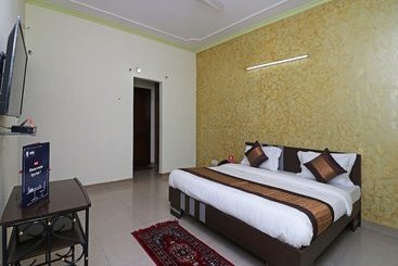 ホテル Oyo 10071 Sector 44