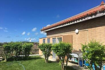 پانسیون Hali Hali House