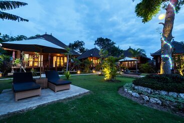 住宿加早餐  Sunset Garden Nusa Lembongan