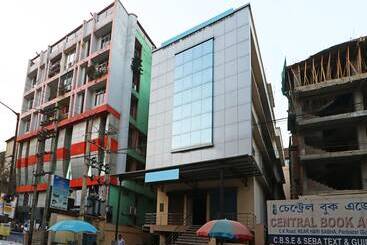 Hotel Barney Grand By Oyo Rooms