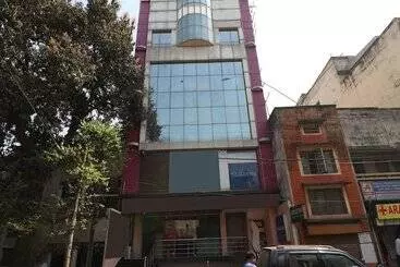 Hotel Crystal Guest House By Oyo Rooms