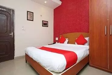 Hotel O Jaistambh Chowk Formerly Guru Kirpa