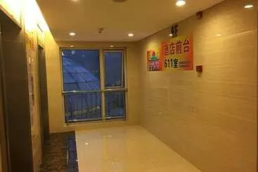 Dalian Blazing Sun Seaview Apartment