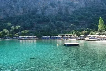 Hotel Nuri's Beach Bungalow
