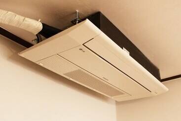 Urban Art Stay   Hostel